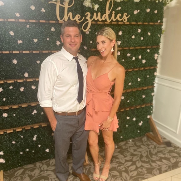 Meet your Posher, Christina - Picture 3 of 3